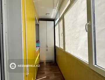 2-комнатная квартира, этаж 3 из 9, 61 м²