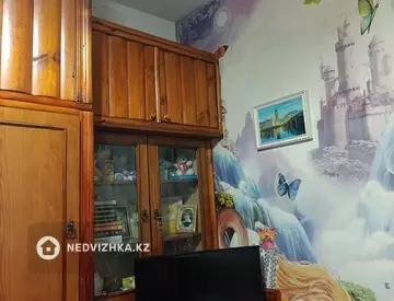 2-комнатная квартира, этаж 3 из 5, 51 м²
