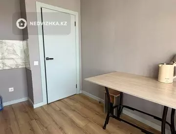 1-комнатная квартира, этаж 5 из 10, 38 м²