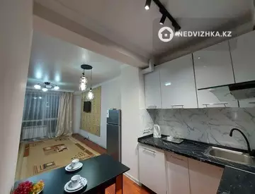 3-комнатная квартира, этаж 9 из 10, 76 м²