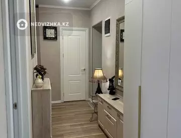 2-комнатная квартира, этаж 4 из 6, 63 м²