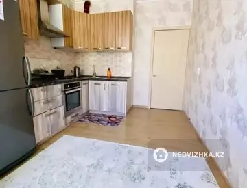 1-комнатная квартира, этаж 8 из 10, 42 м²