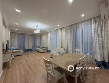 3-комнатная квартира, этаж 4 из 7, 144 м²