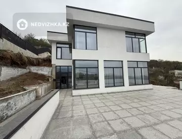 5-комнатный дом, 10 соток, 288 м²