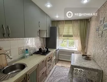 3-комнатная квартира, этаж 3 из 5, 70 м²