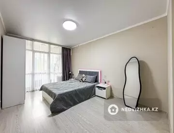 2-комнатная квартира, этаж 7 из 10, 70 м²