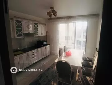 2-комнатная квартира, этаж 10 из 10, 77 м², На длительный срок