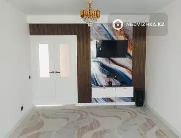 2-комнатная квартира, этаж 10 из 10, 77 м², На длительный срок