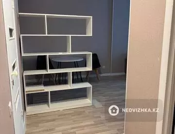 2-комнатная квартира, этаж 9 из 24, 56 м², На длительный срок