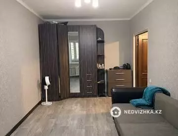 1-комнатная квартира, этаж 9 из 9, 36 м²