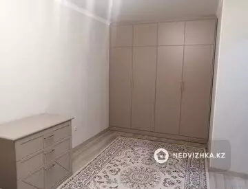 1-комнатная квартира, этаж 3 из 9, 40 м², На длительный срок