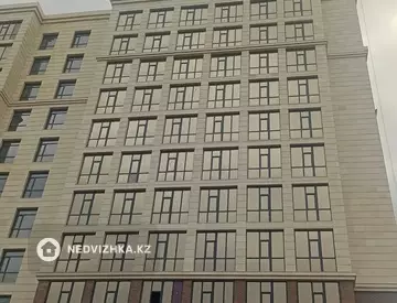 1-комнатная квартира, этаж 2 из 12, 38 м²