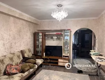 3-комнатная квартира, этаж 3 из 4, 61 м²