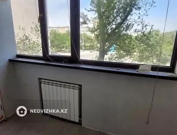 2-комнатная квартира, этаж 2 из 9, 44 м²