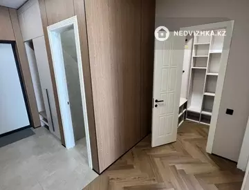 2-комнатная квартира, этаж 11 из 20, 55 м²