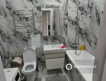 1-комнатная квартира, этаж 5 из 12, 38 м²