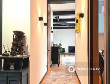 3-комнатная квартира, этаж 9 из 12, 102 м²
