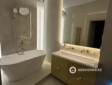 4-комнатная квартира, этаж 1 из 17, 120 м²