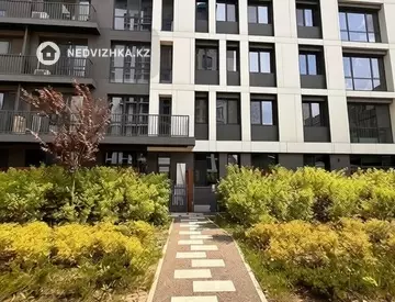 4-комнатная квартира, этаж 1 из 16, 145 м²