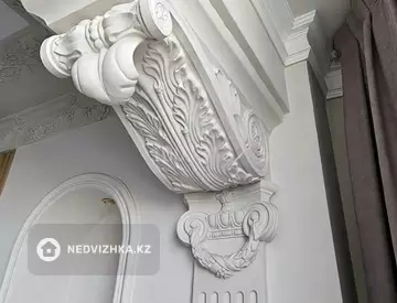 5-комнатная квартира, этаж 7 из 12, 158 м²