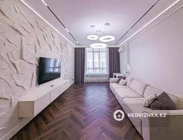 3-комнатная квартира, этаж 12 из 12, 95 м²
