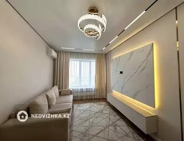 3-комнатная квартира, этаж 8 из 17, 80 м²