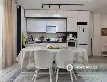 3-комнатная квартира, этаж 1 из 3, 76 м²