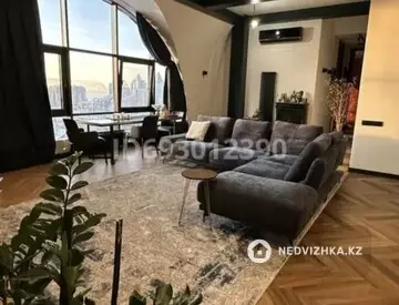 3-комнатная квартира, этаж 9 из 12, 102 м²
