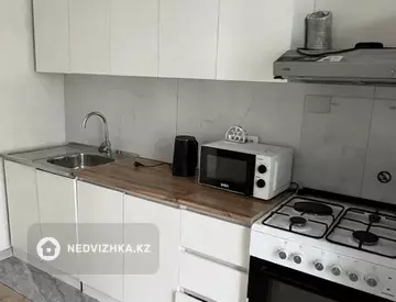 1-комнатная квартира, этаж 3 из 5, 43 м²