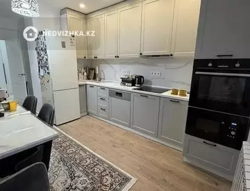 3-комнатная квартира, этаж 9 из 10, 100 м²