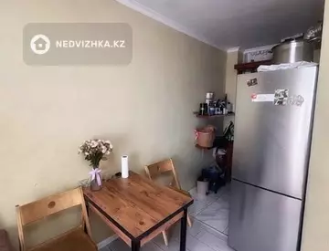 2-комнатная квартира, этаж 2 из 3, 45 м²