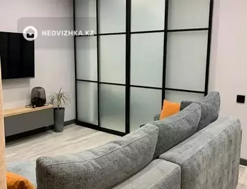 1-комнатная квартира, этаж 4 из 5, 39 м²