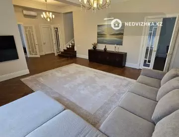 6-комнатный дом, 10 соток, 300 м², На длительный срок