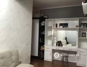 1-комнатная квартира, этаж 7 из 10, 37 м²