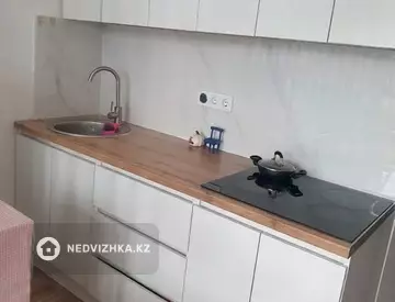1-комнатная квартира, этаж 4 из 5, 27 м²