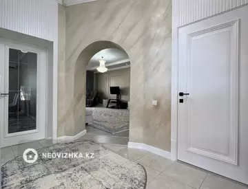 5-комнатный дом, 8 соток, 210 м²