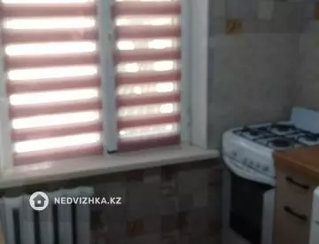 2-комнатная квартира, этаж 1 из 5, 43 м², На длительный срок