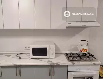 2-комнатная квартира, этаж 1 из 3, 34 м², На длительный срок