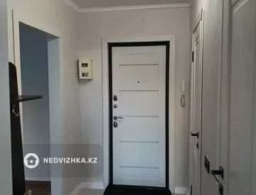 1-комнатная квартира, этаж 2 из 9, 33 м²