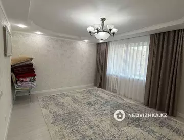 3-комнатная квартира, этаж 9 из 9, 80 м²