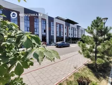 5-комнатная квартира, этаж 1 из 3, 360 м²