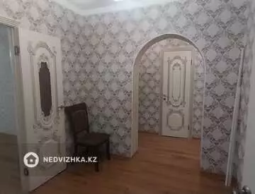 4-комнатная квартира, этаж 1 из 2, 85 м²
