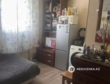 1-комнатная квартира, этаж 2 из 4, 10 м²