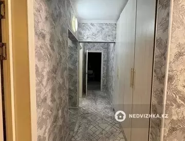 3-комнатная квартира, этаж 1 из 9, 76 м²