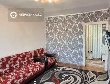 2-комнатная квартира, этаж 8 из 10, 51 м², На длительный срок