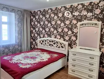 2-комнатная квартира, этаж 8 из 10, 51 м², На длительный срок