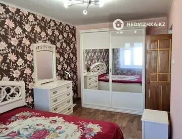 2-комнатная квартира, этаж 8 из 10, 51 м², На длительный срок