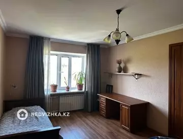 3-комнатная квартира, этаж 4 из 4, 77 м²