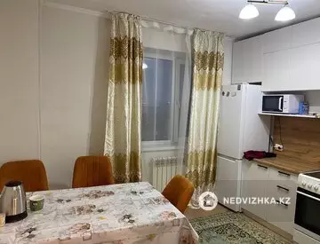 1-комнатная квартира, этаж 16 из 16, 38 м²