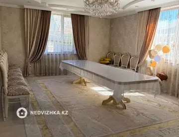 6-комнатный дом, 5 соток, 200 м²